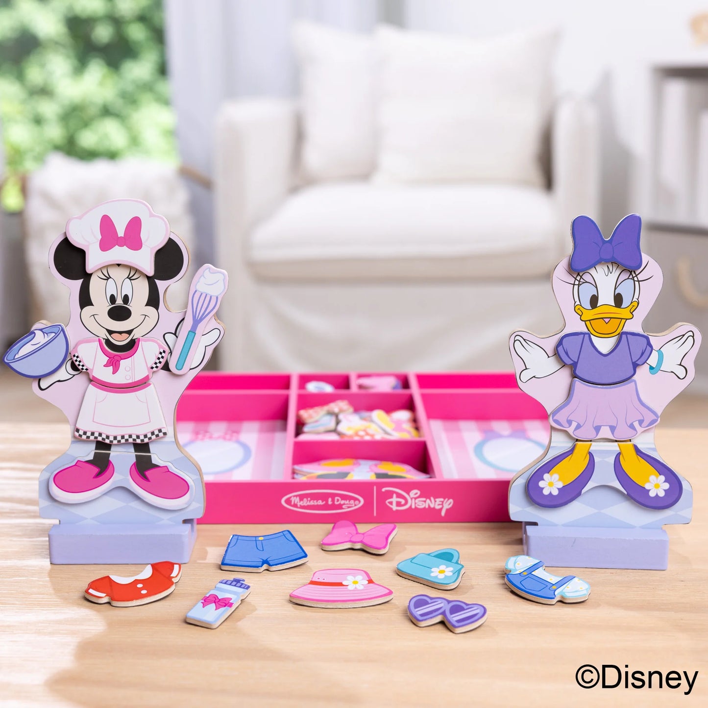 Minnie & Daisy Deluxe Wooden Magnetic Dress-Up