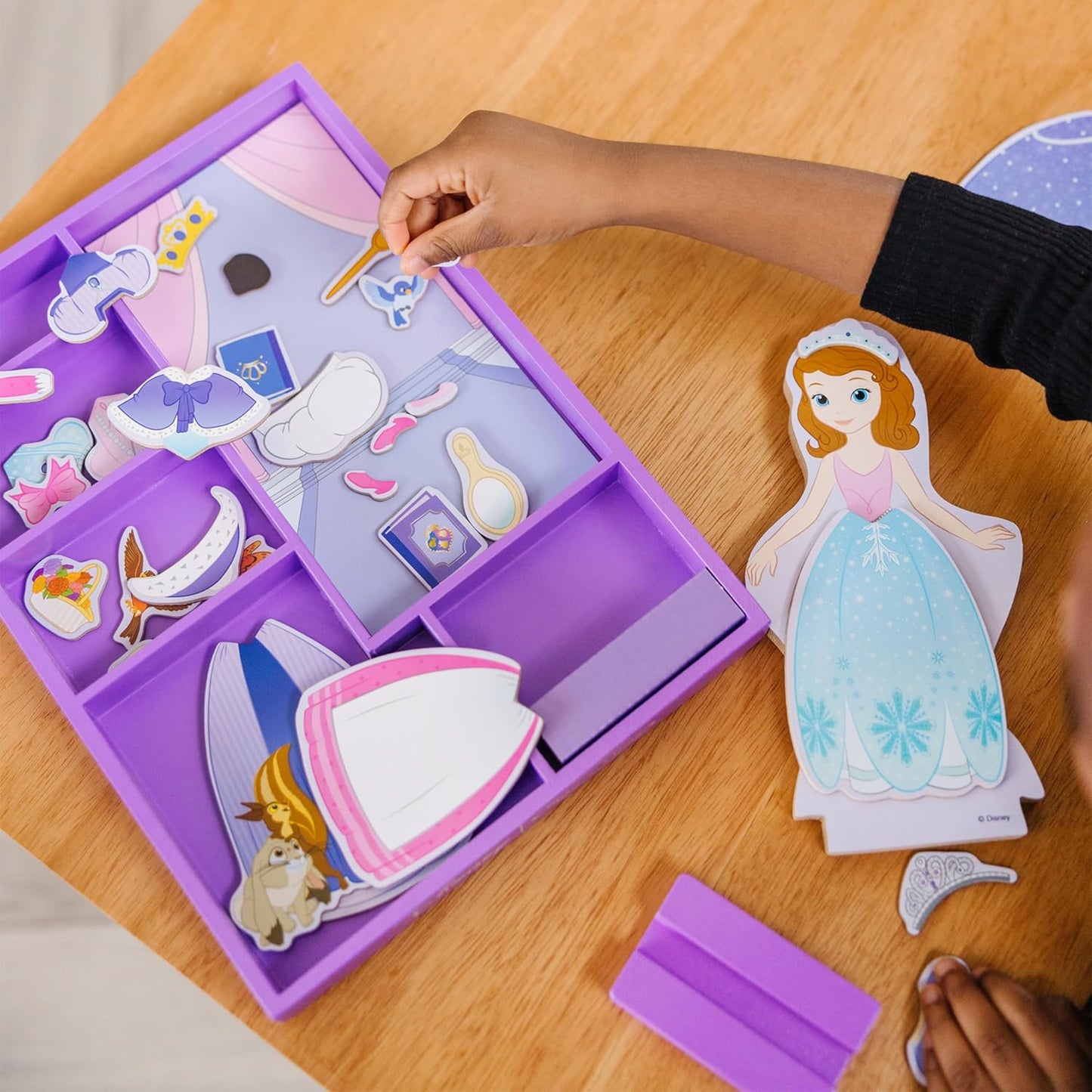 Sofia the First Wooden Magnetic Dress-Up