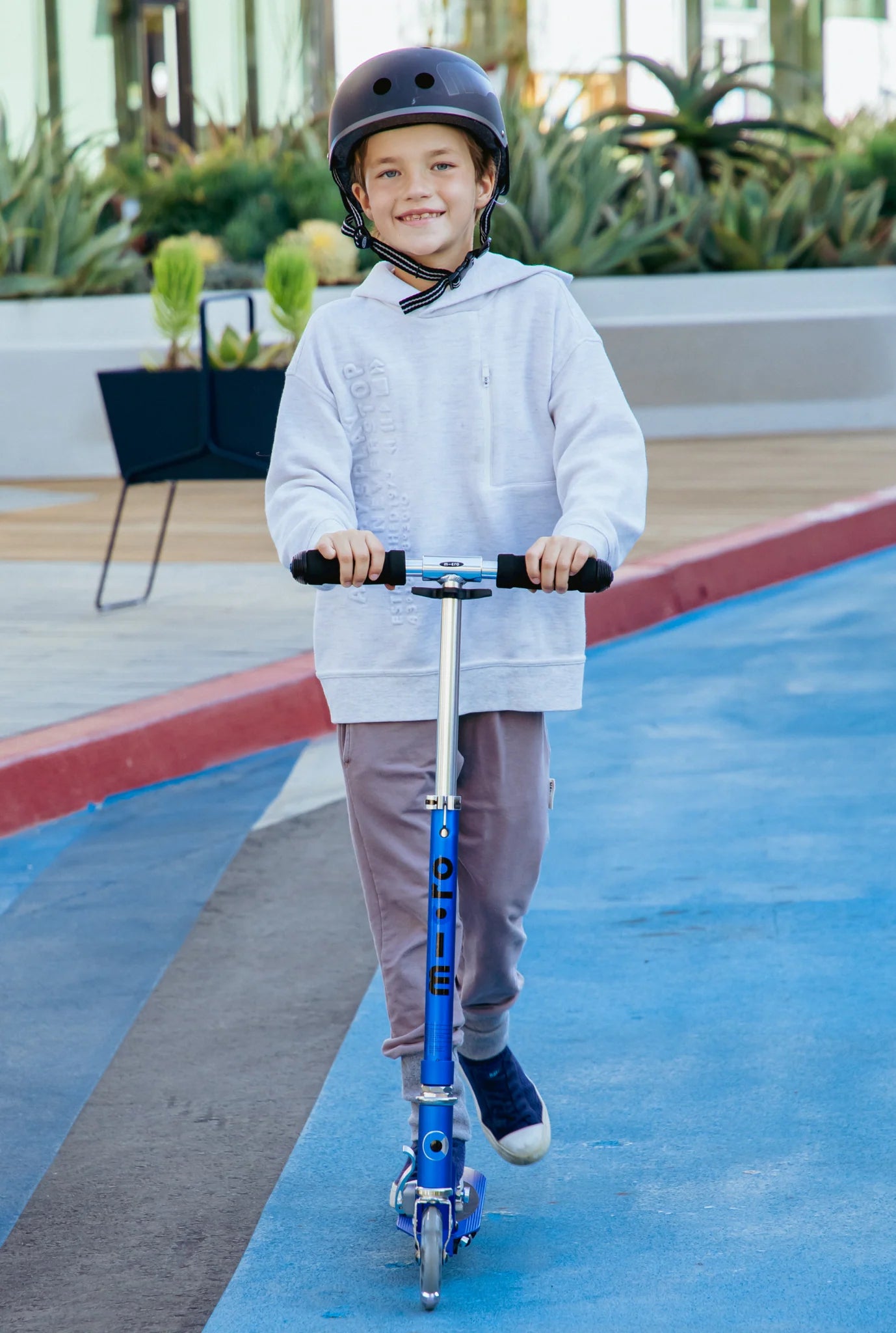 Sapphire Micro Sprite LED Scooter