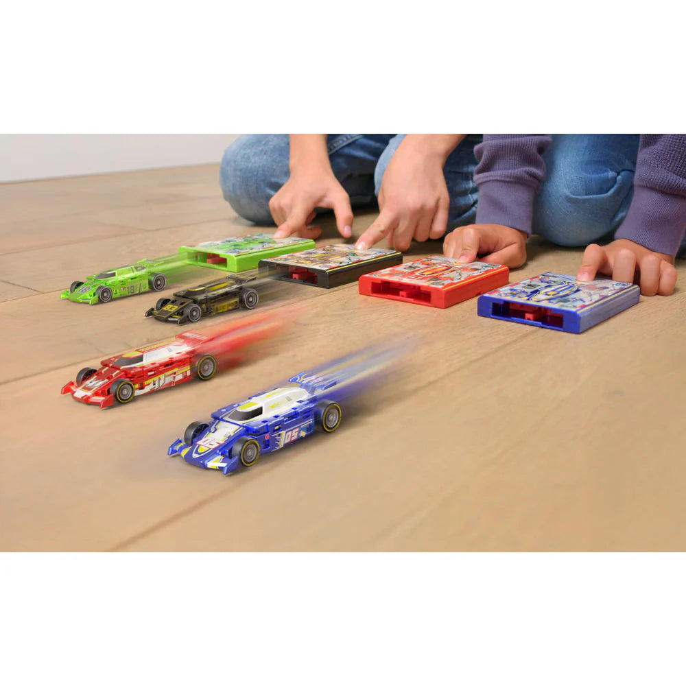 Flat 2 Fast Card Racers