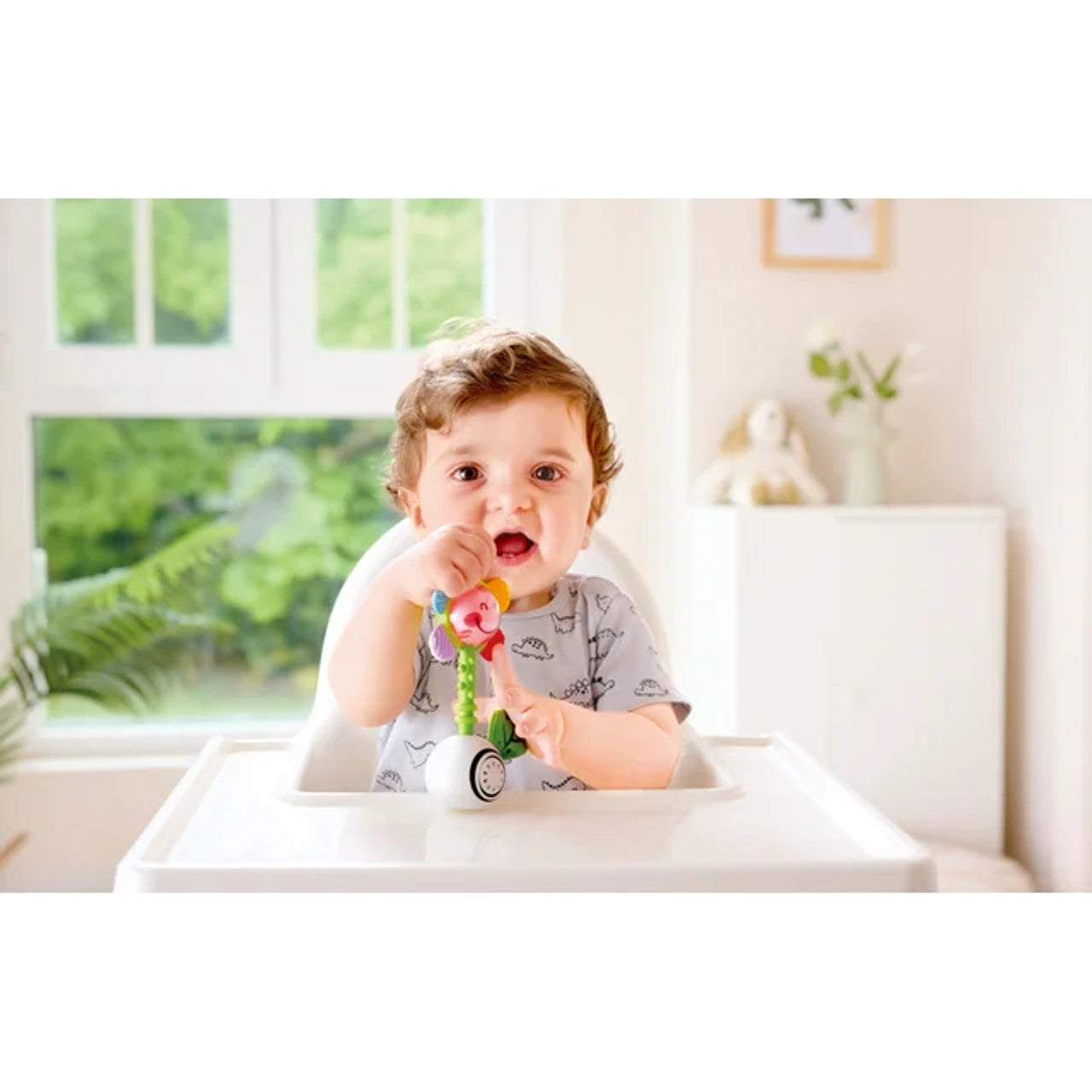 Shake N' Sparkle Flower Rattle