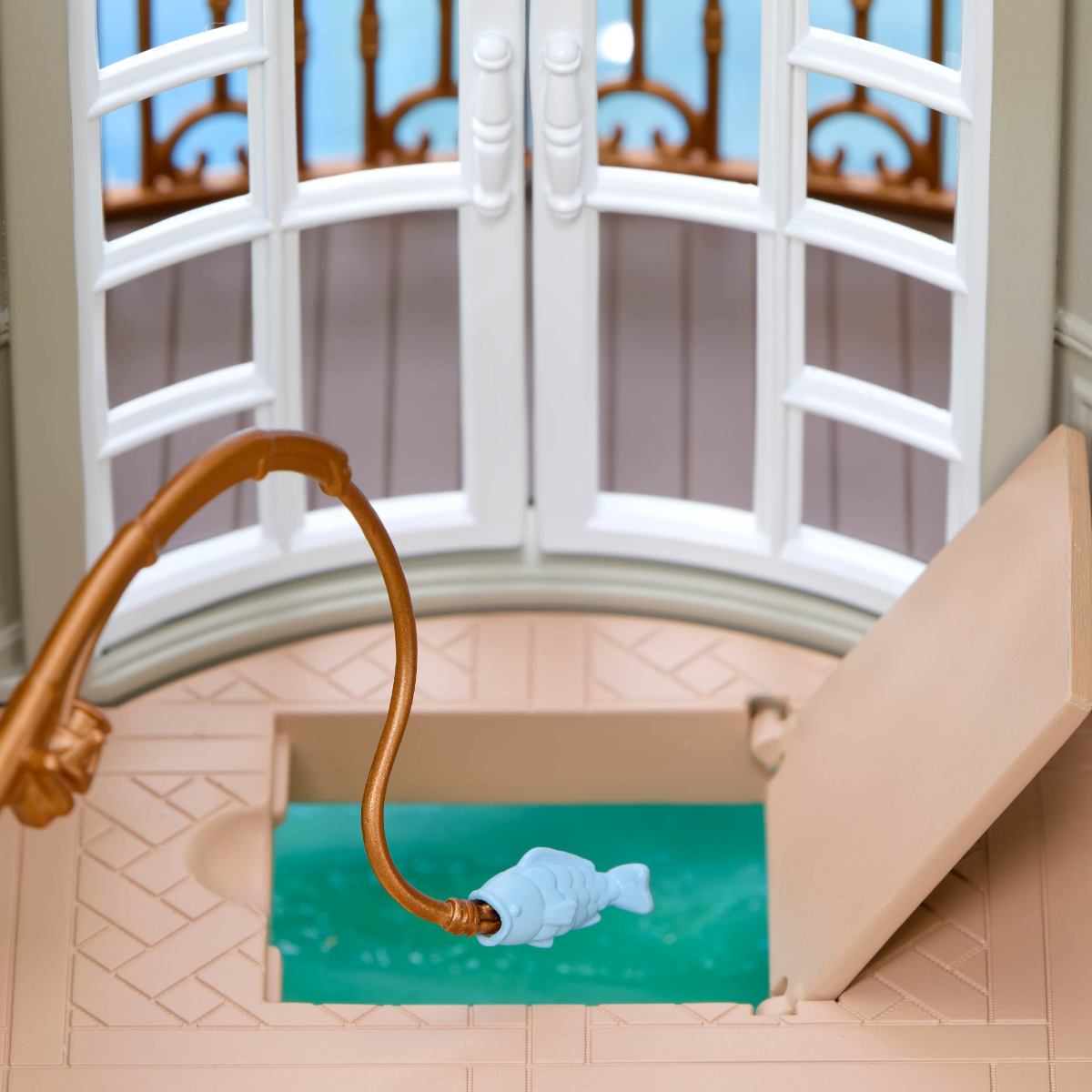 Calico Critters Red Roof Riverside Manor