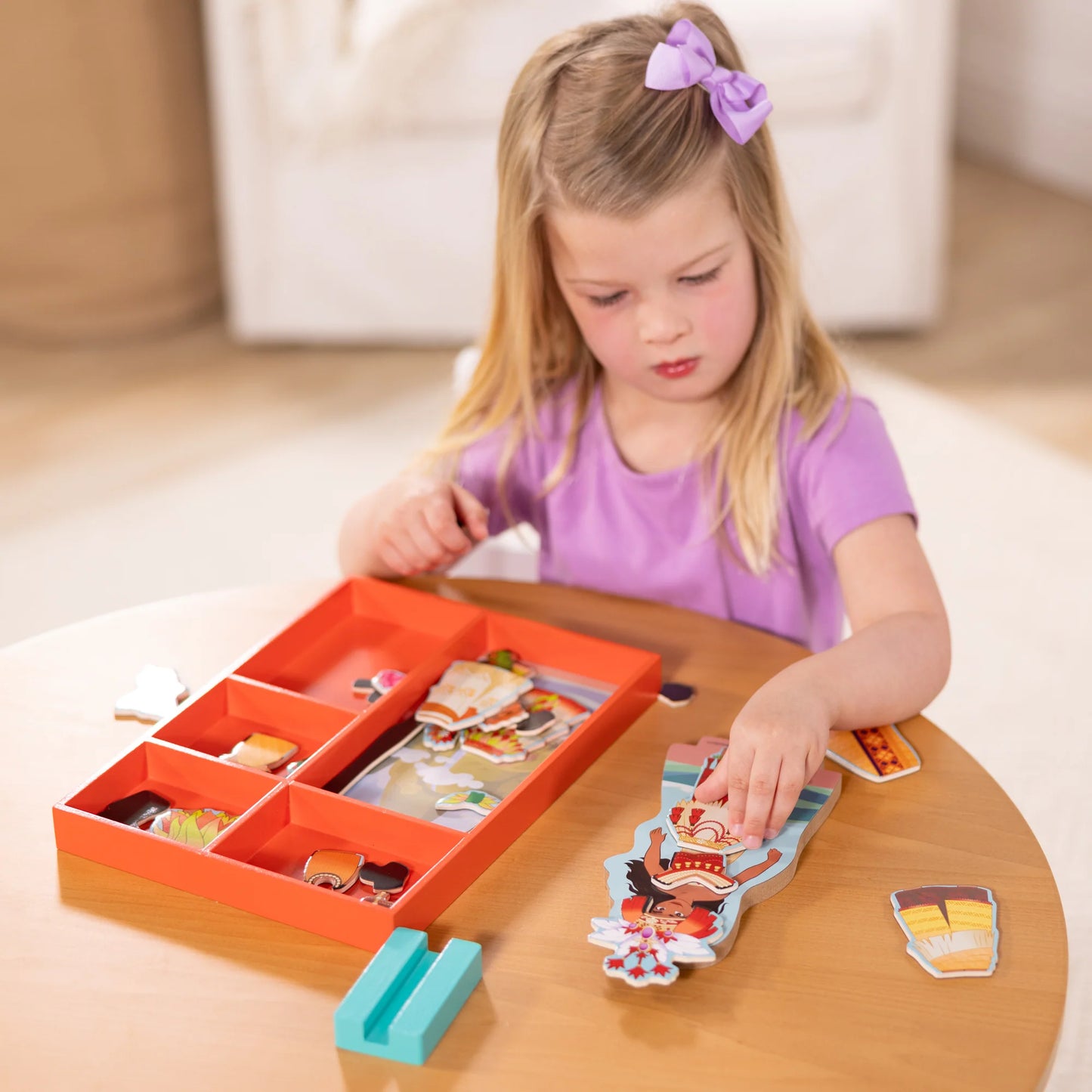 Moana Wooden Magnetic Dress-Up