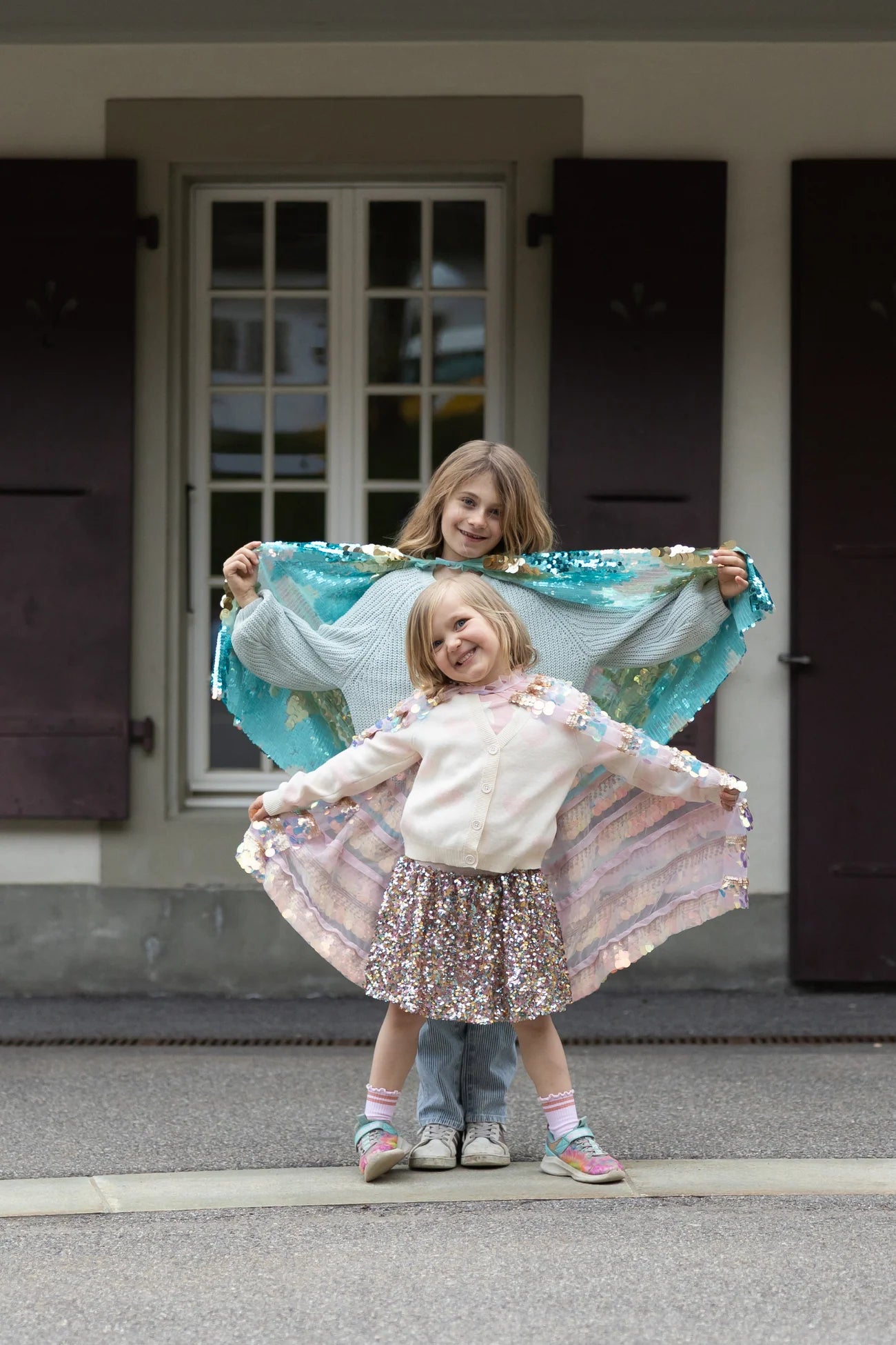 The 5th Avenue Paillette Cape Gold and Pink