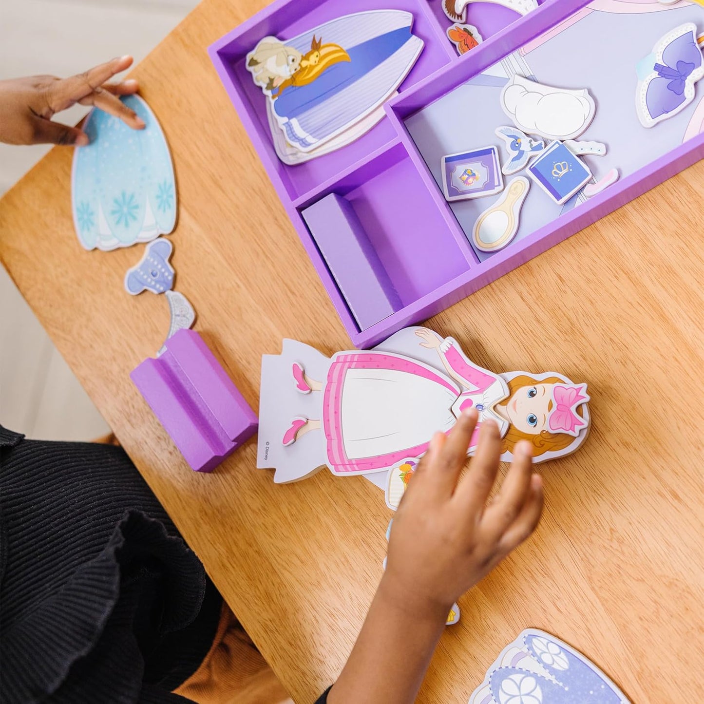 Sofia the First Wooden Magnetic Dress-Up