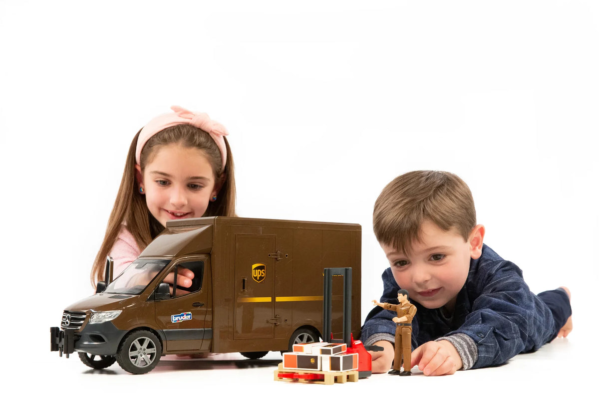 Bruder Sprinter UPS with Driver and Accessories