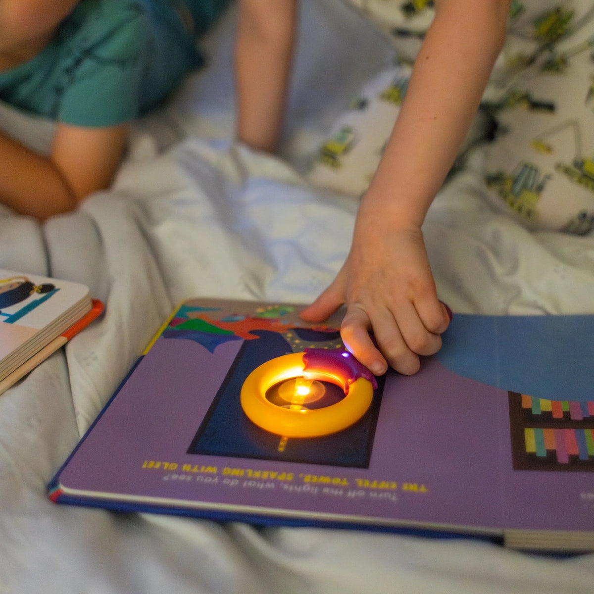 Light-Up Library Around the World Sleepytime