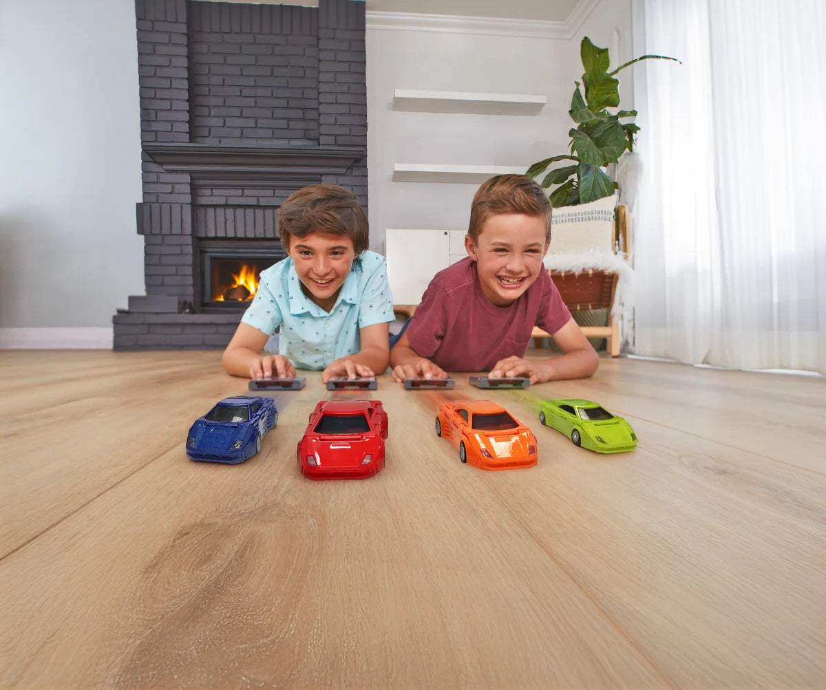 Flat 2 Fast Card Racers