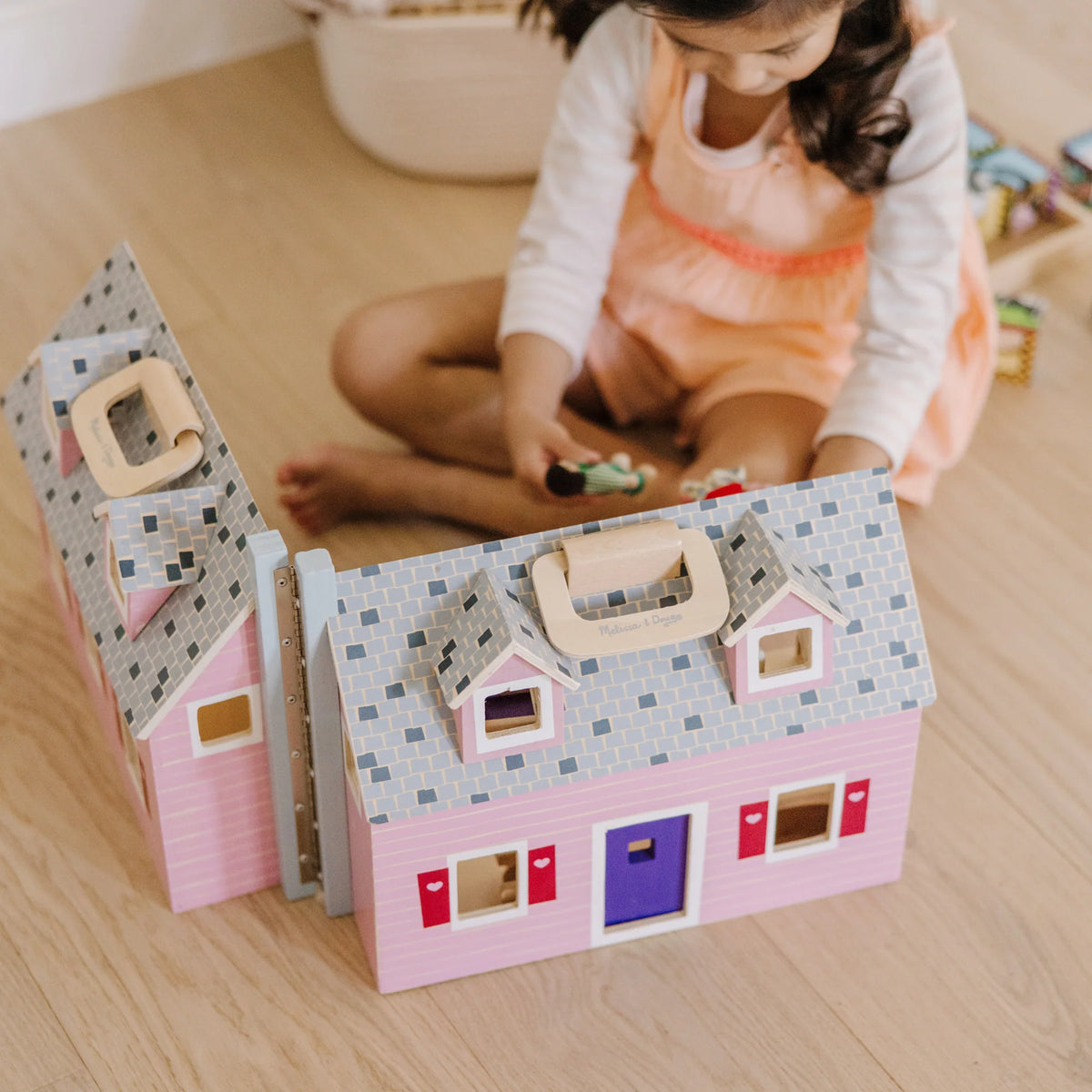 Fold & Go Dollhouse
