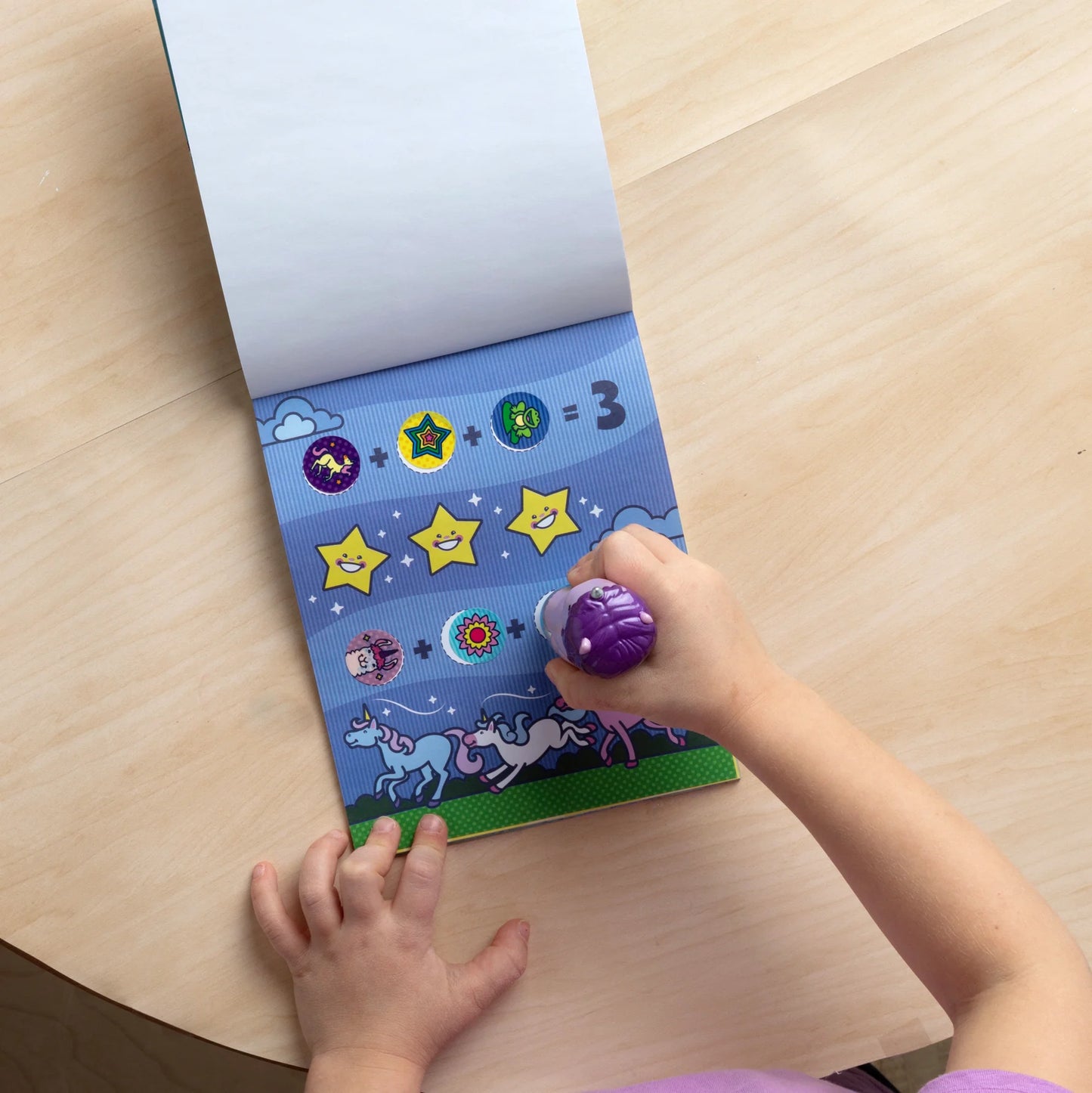 Sticker Wow Purple Unicorn Activity Pad & Sticker Stamper